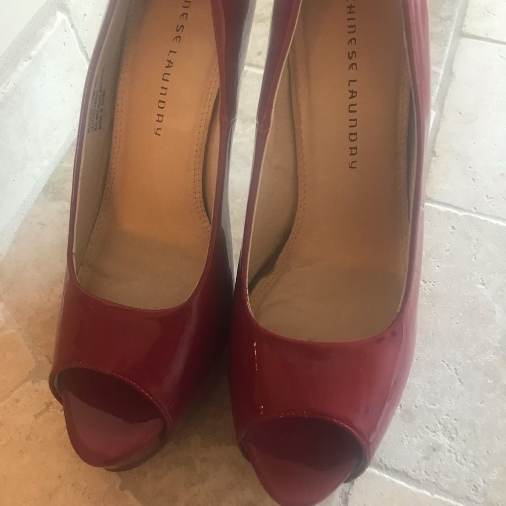 Red Chinese Laundry pumps - Used